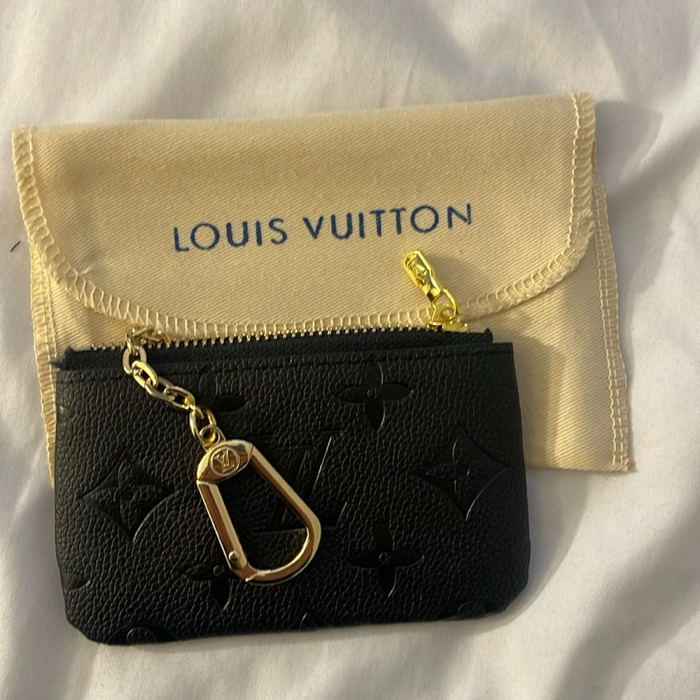 Coin pouch